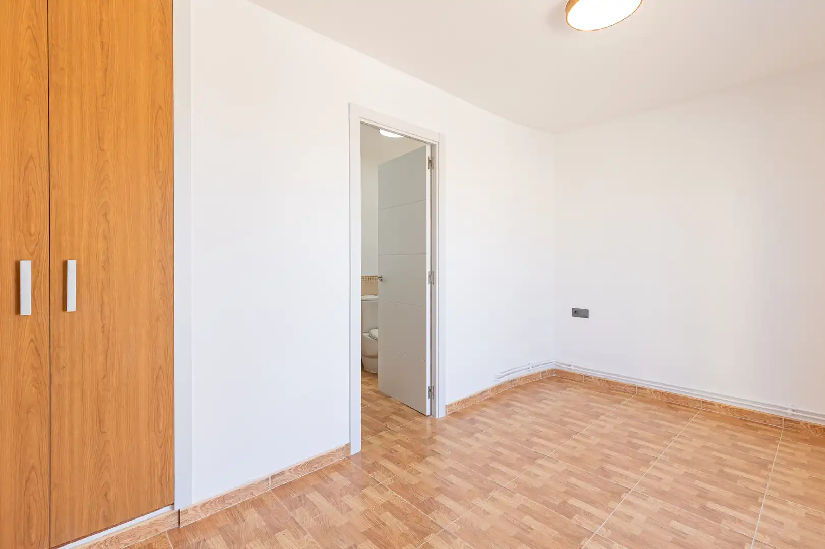 Habitación de Ático en venta en Terrassa con Aire acondicionado, Calefacción y Terraza