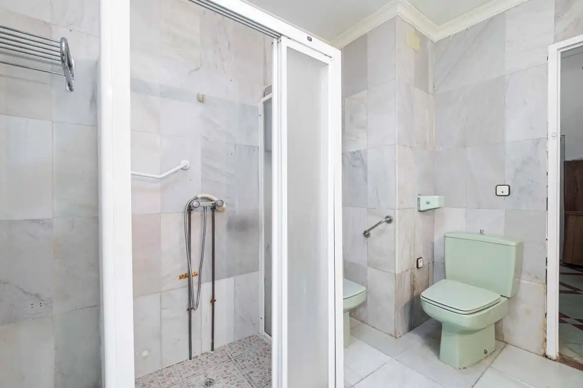 Baño de Casa o chalet en venta en Arahal con Calefacción