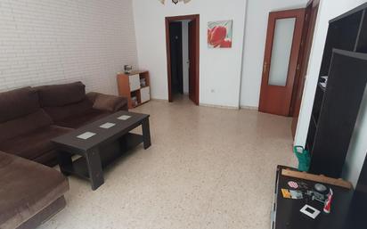 Living room of Flat for sale in Algeciras  with Storage room and Balcony