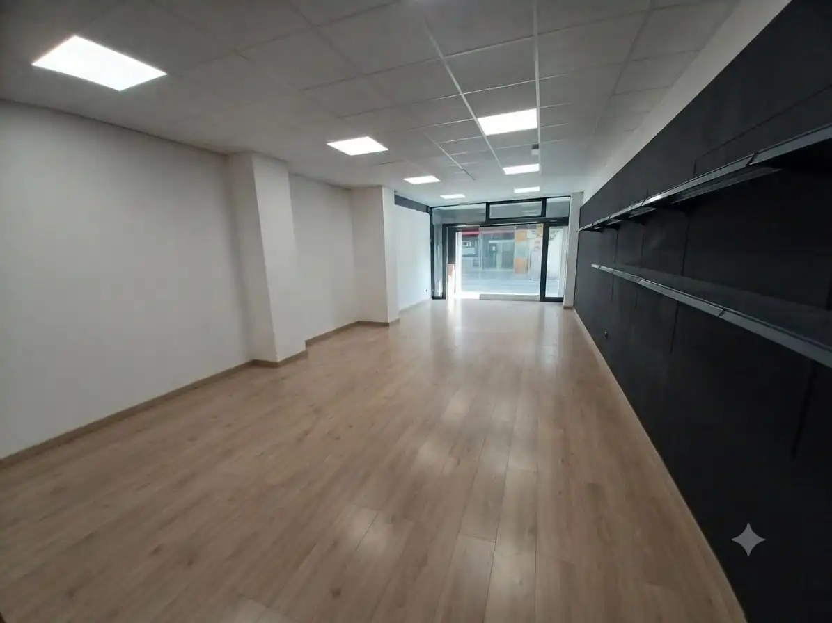 Local comercial en venta en Mercat, imagen 3