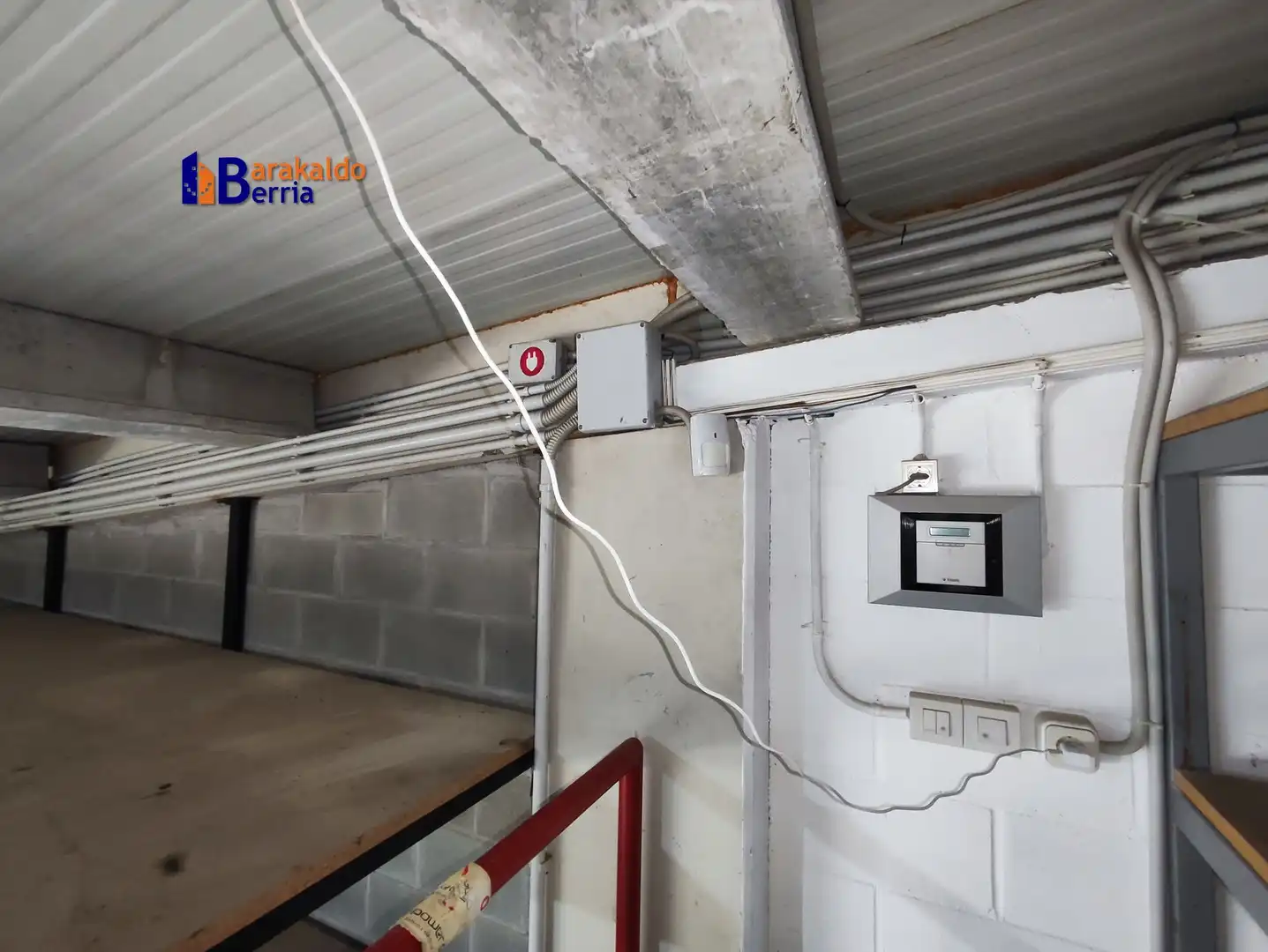 Nave industrial en venta en Santurtzi  con Alarma
