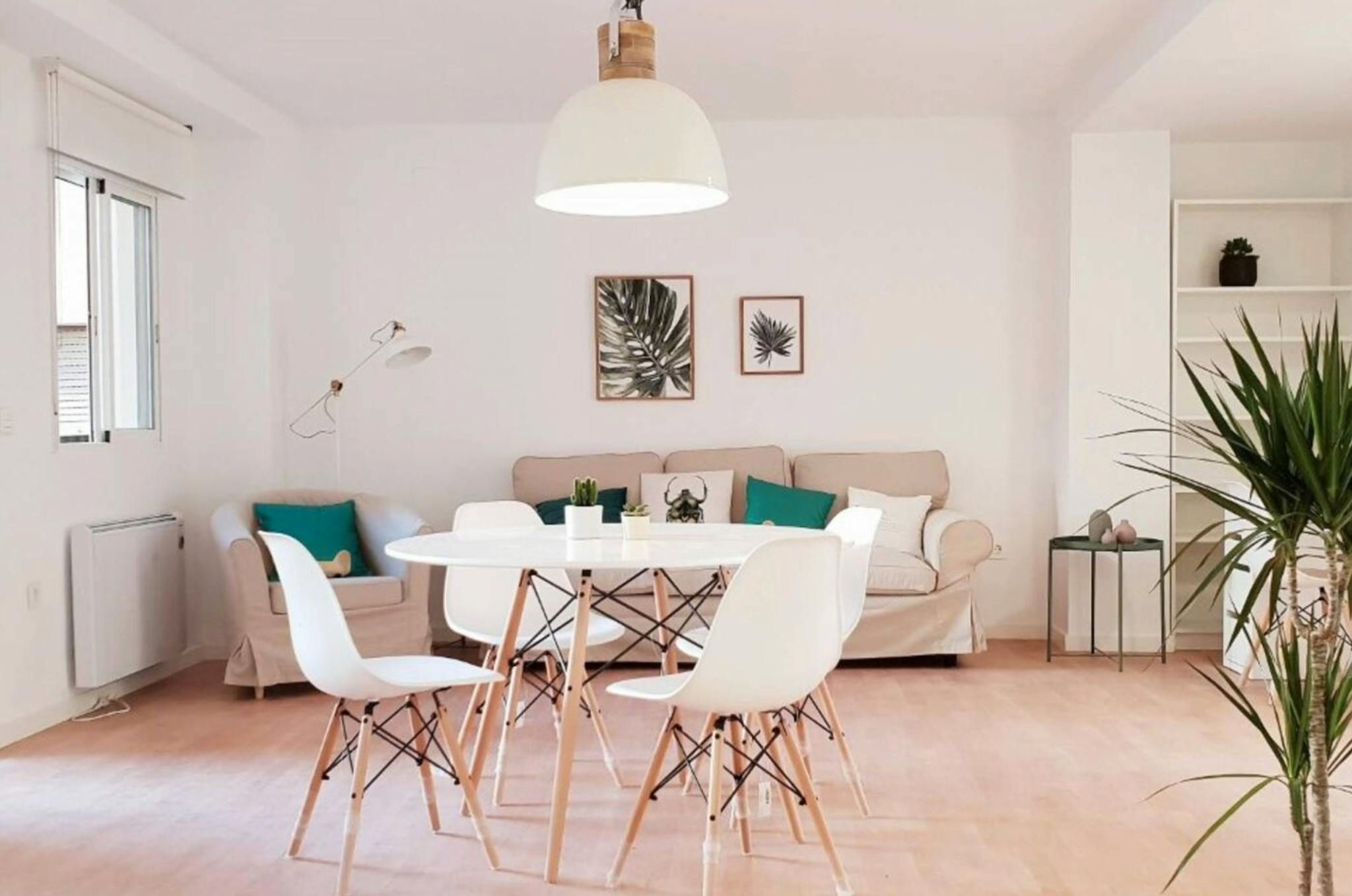 Sala de estar de Piso de alquiler en  Valencia Capital con Aire acondicionado, Calefacción y Amueblado