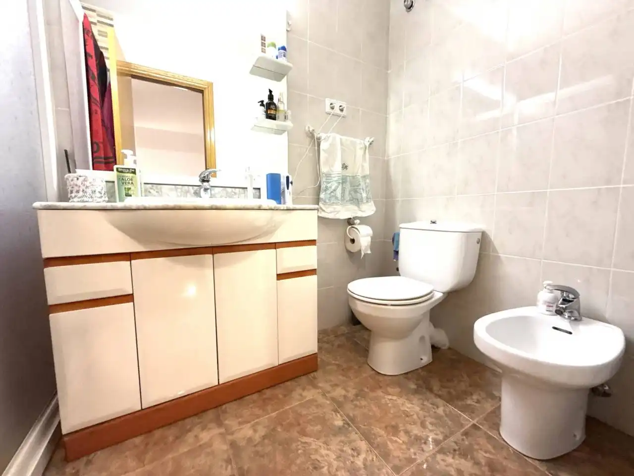 Bathroom of Houses for sale in Terrassa  with Air Conditioner, Heating and Private garden