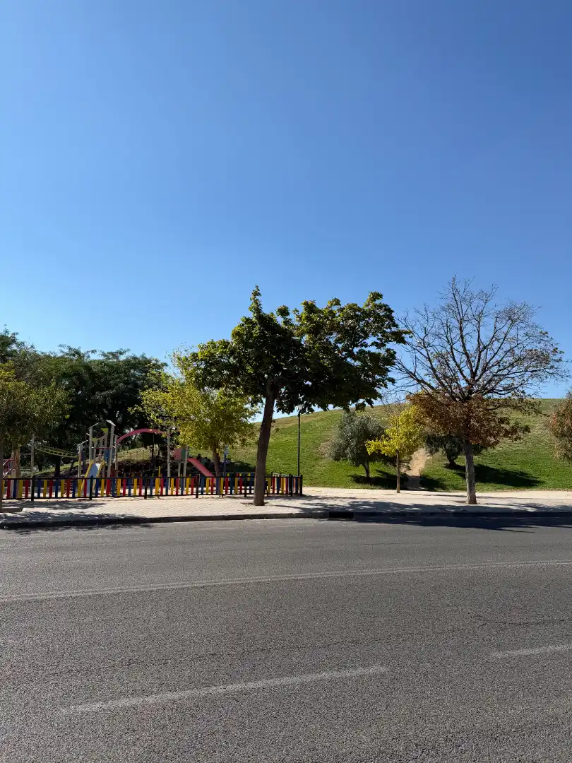 Vista exterior de Piso en venta en Madrid con Calefacción, Terraza y Amueblado