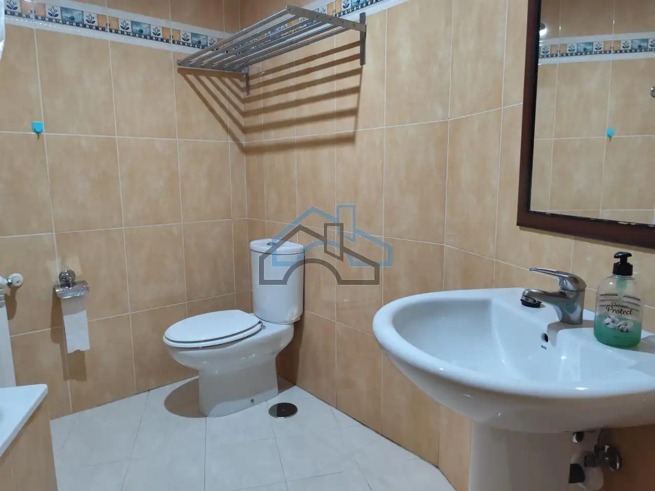Piso con ascensor en venta en Cambre, imagen 13