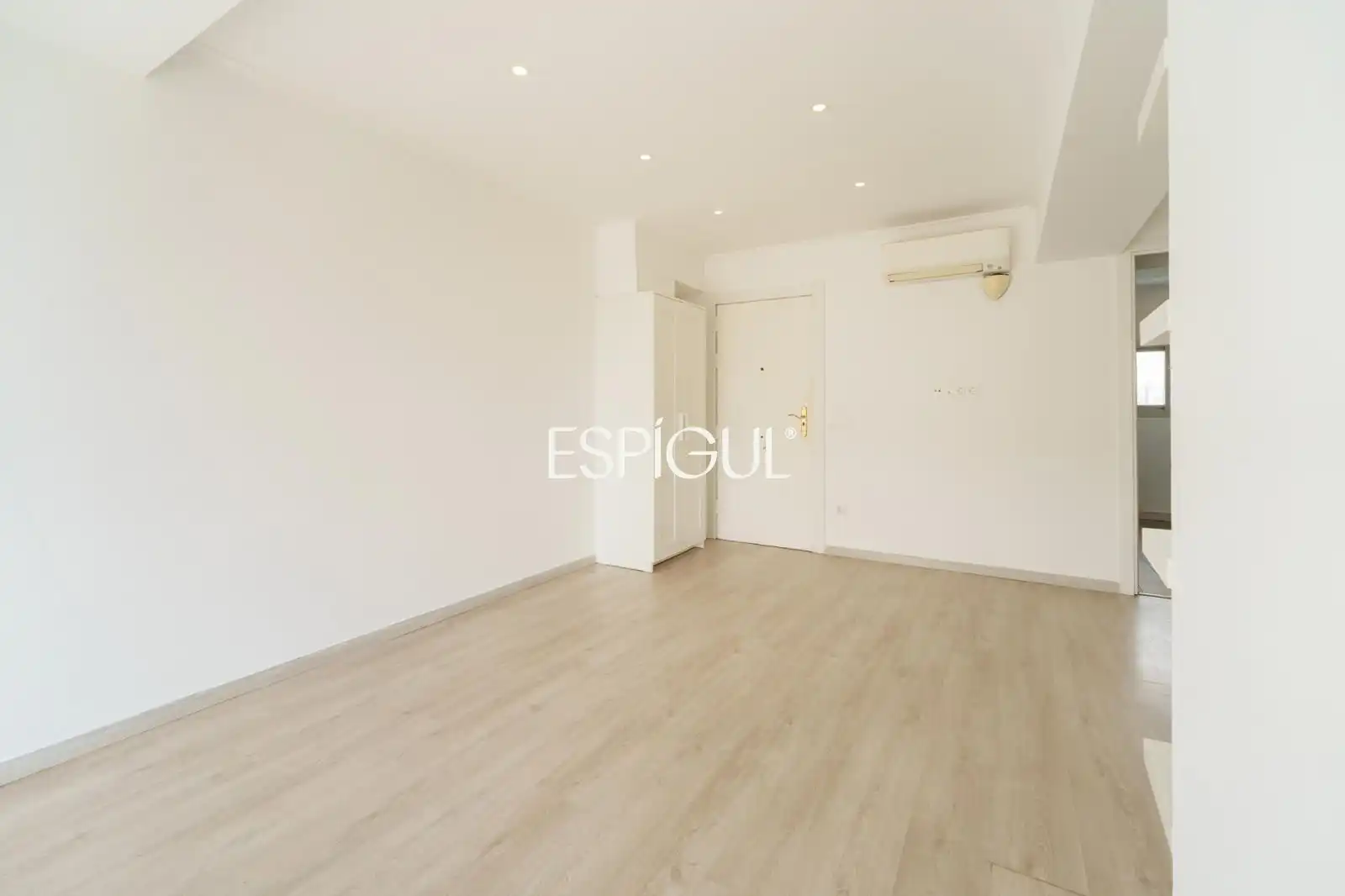 Ático con terraza en venta en Trelawny, imagen 24