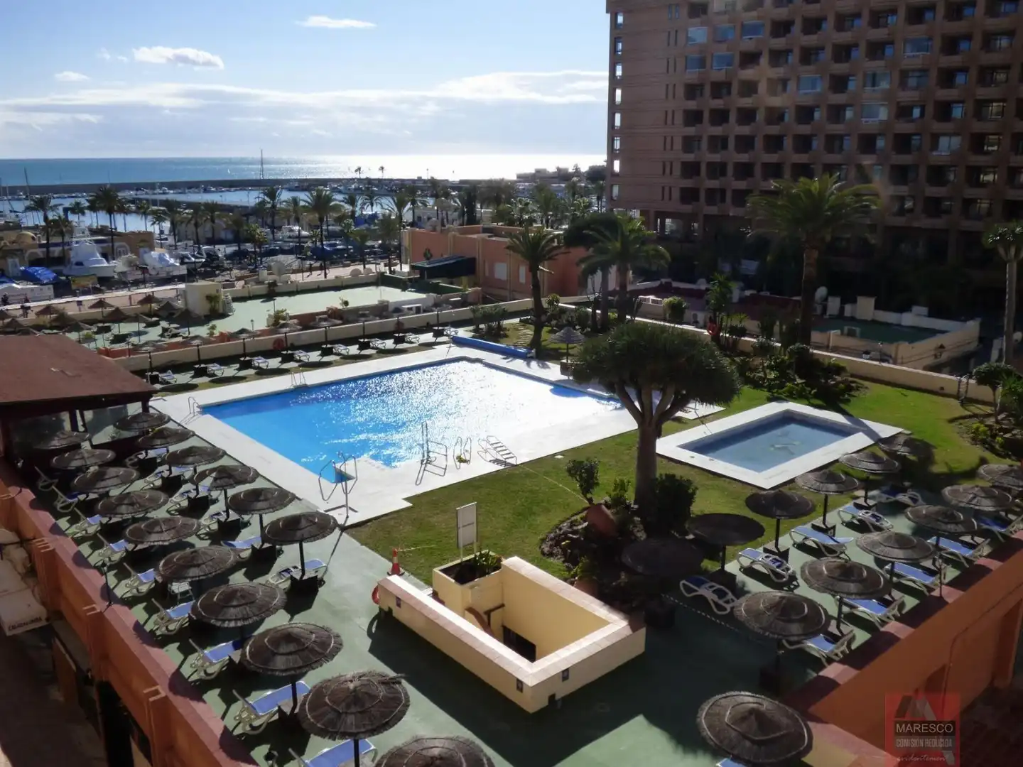 Piscina de Estudi en venda en Fuengirola amb Aire condicionat, Calefacció i Terrassa