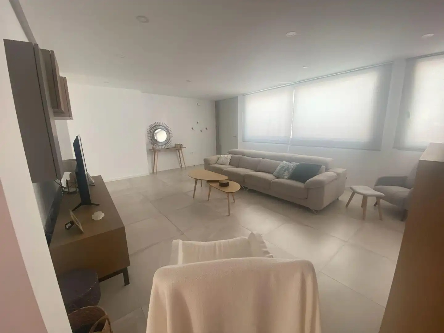 Sala d'estar de Casa o xalet en venda en Cuevas de San Marcos amb Aire condicionat, Calefacció i Jardí privat