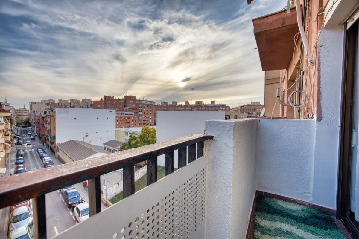 Wohnung zum Verkauf in C. de la Fotógrafa Pilar Cortés Alemañ, Altozano - Conde Lumiares