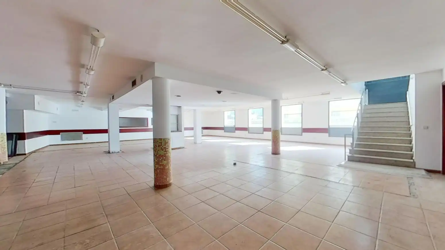 Business premises for sale in Calle CANUDAS, imagen 27