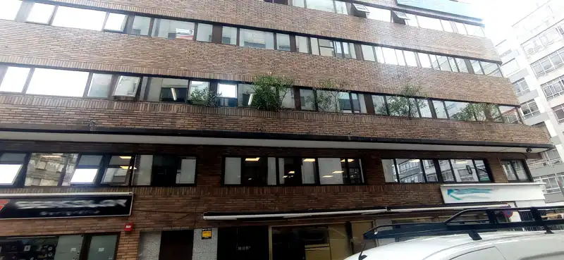 Oficina con ascensor en alquiler en Travesía Coruña, imagen 16