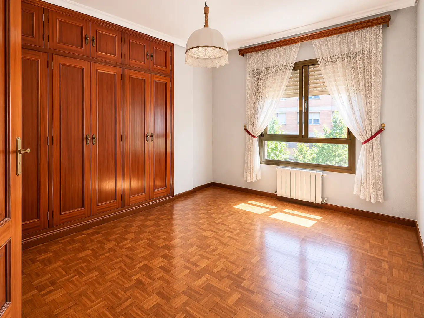 Dormitori de Pis en venda en Puertollano amb Aire condicionat, Parquet i Balcó