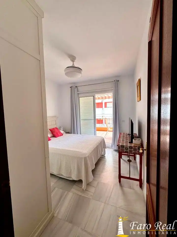 Dormitori de Àtic de lloguer en Sanlúcar de Barrameda amb Aire condicionat, Terrassa i Moblat