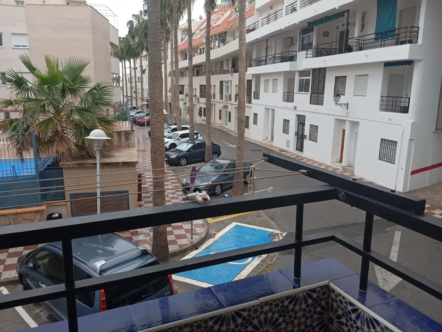 Außenansicht von Wohnung zum Verkauf in Gualchos mit Klimaanlage, Terrasse und Möbliert