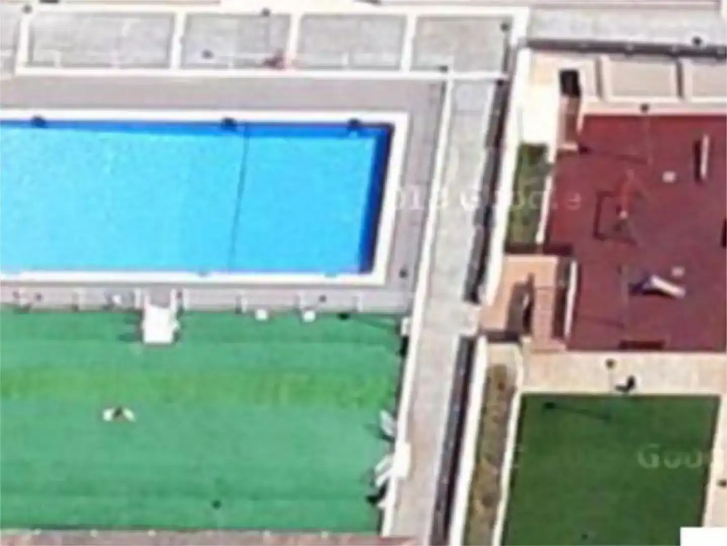 Piscina de Pis en venda en PAU 2-600