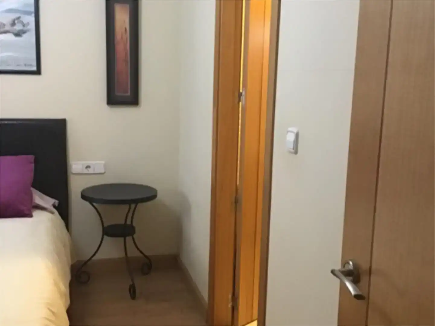 Habitación de Piso para compartir en Almendralejo con Aire acondicionado, Parquet y Amueblado