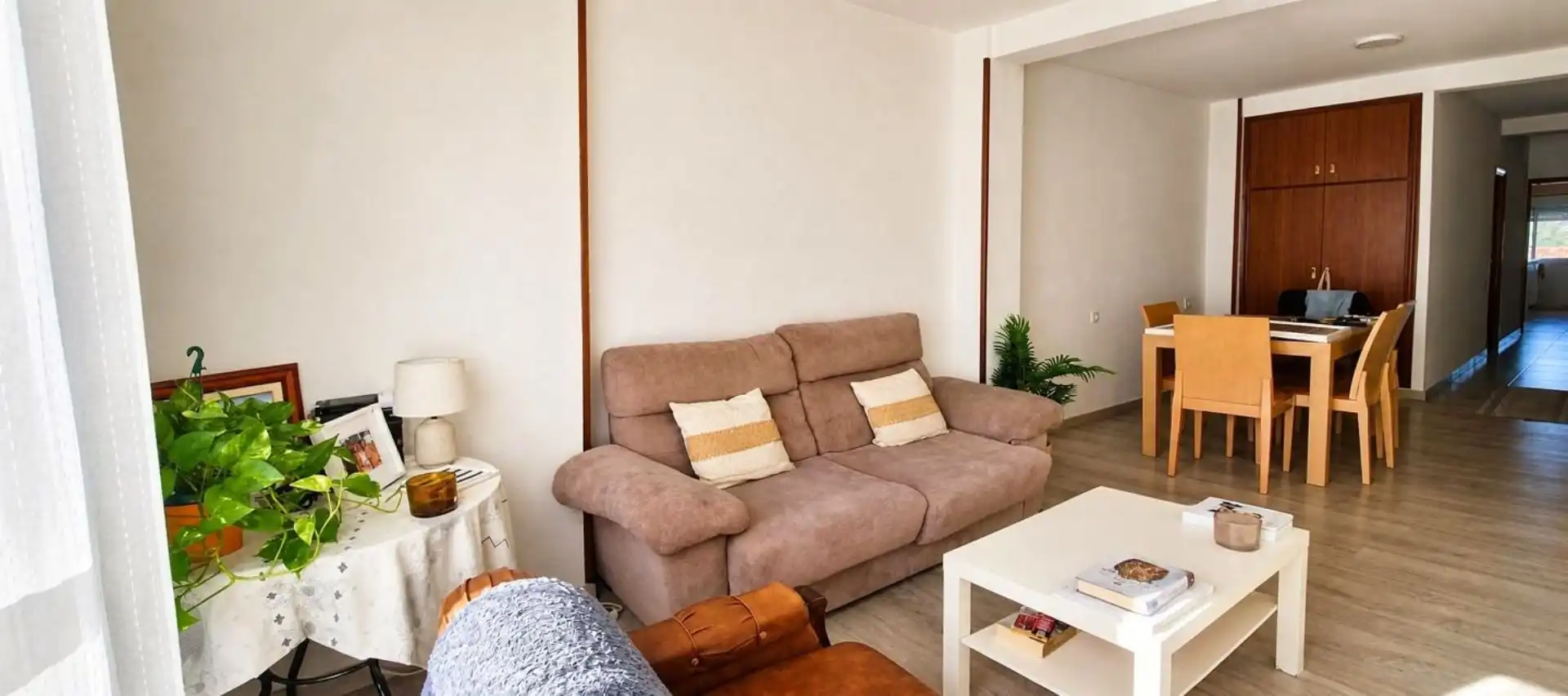 Sala d'estar de Dúplex en venda en Jarandilla de la Vera amb Moblat