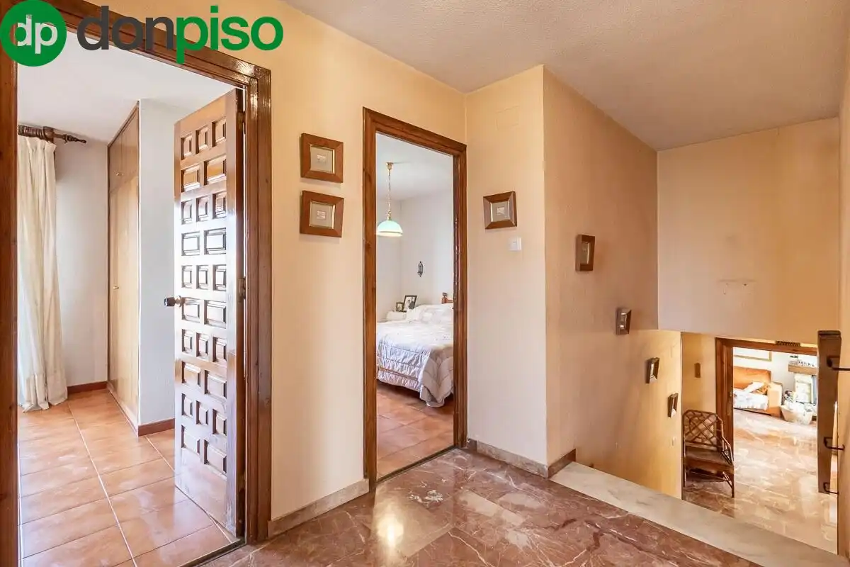 House with pool for sale in Calle GERANEO, imagen 32