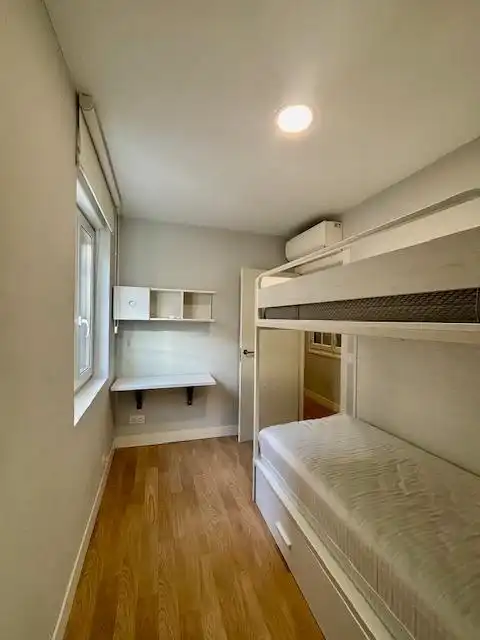 Bedroom of Flat for sale in  Pamplona / Iruña  with Air Conditioner, Furnished and Balcony