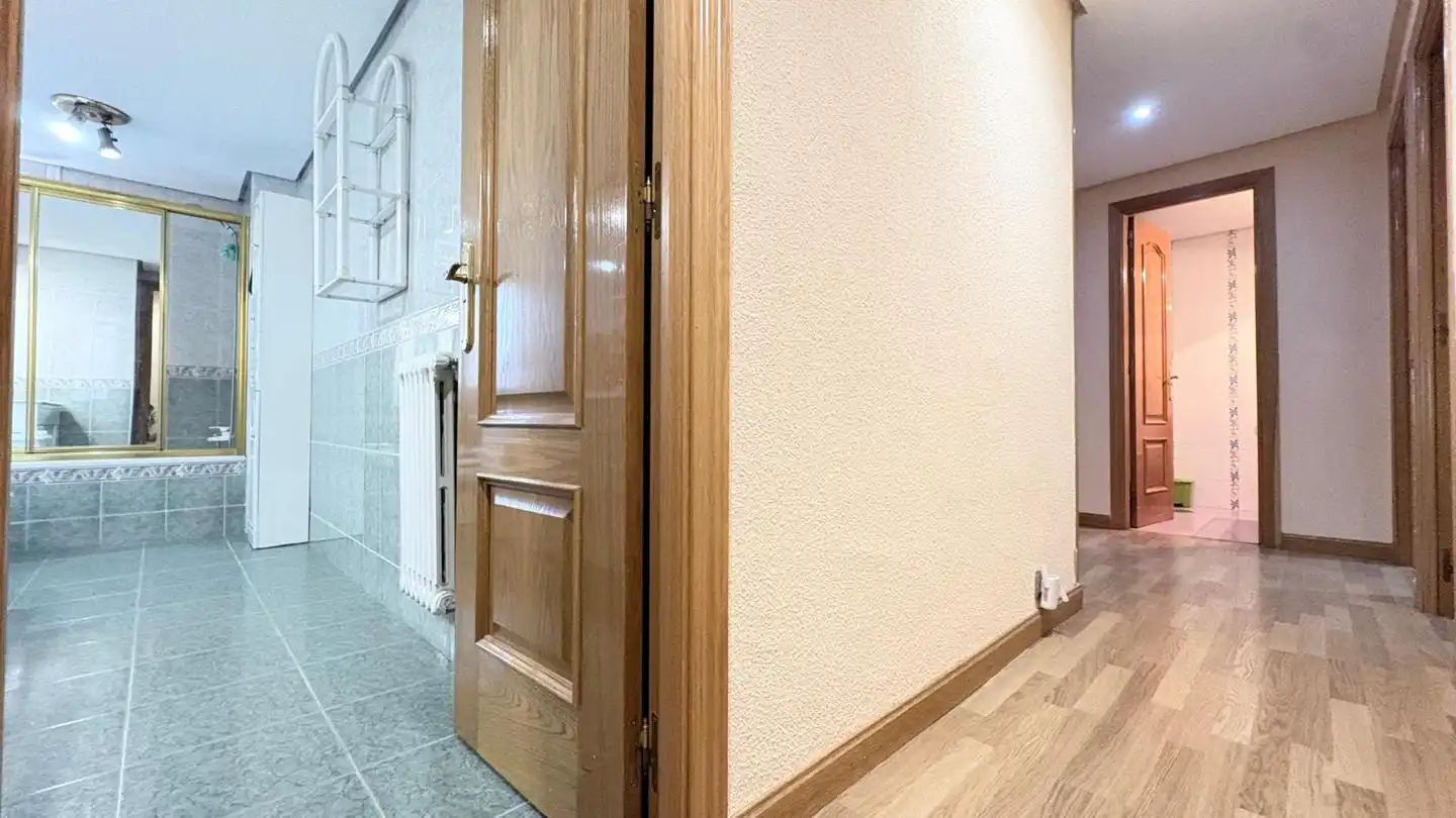 Piso con ascensor en venta en Caballería Española, imagen 20