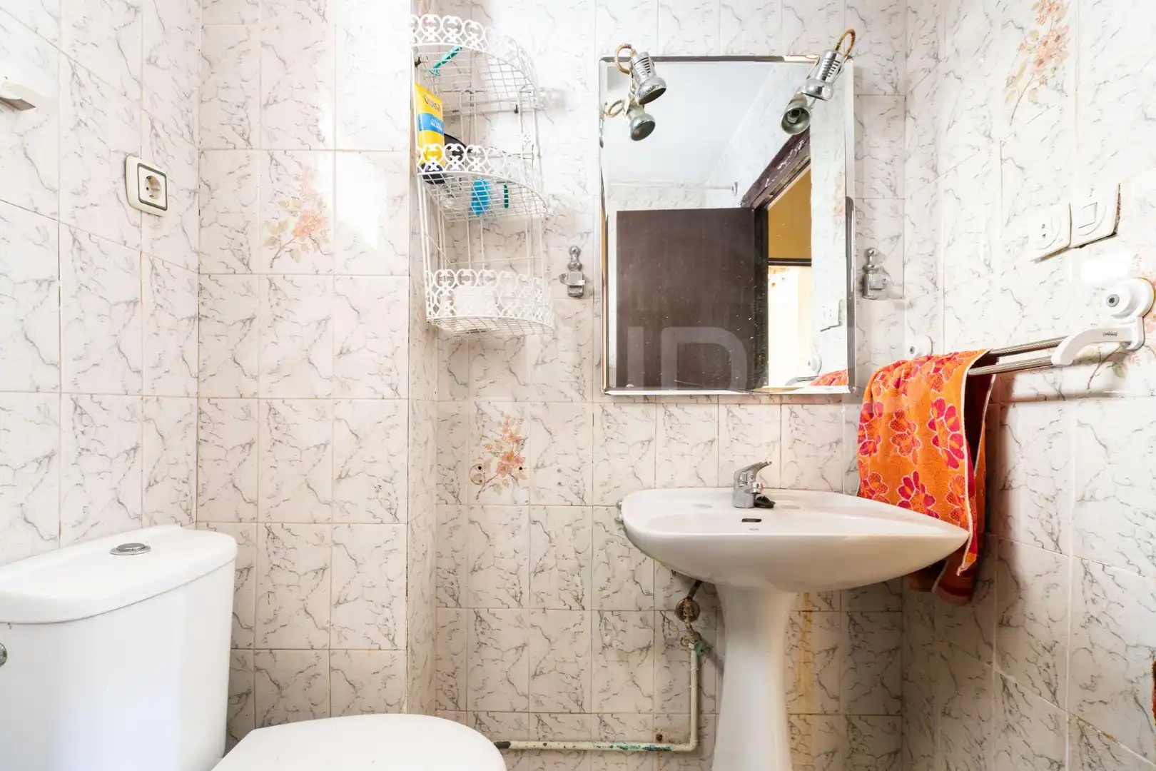 Bathroom of Flat for sale in Nervión