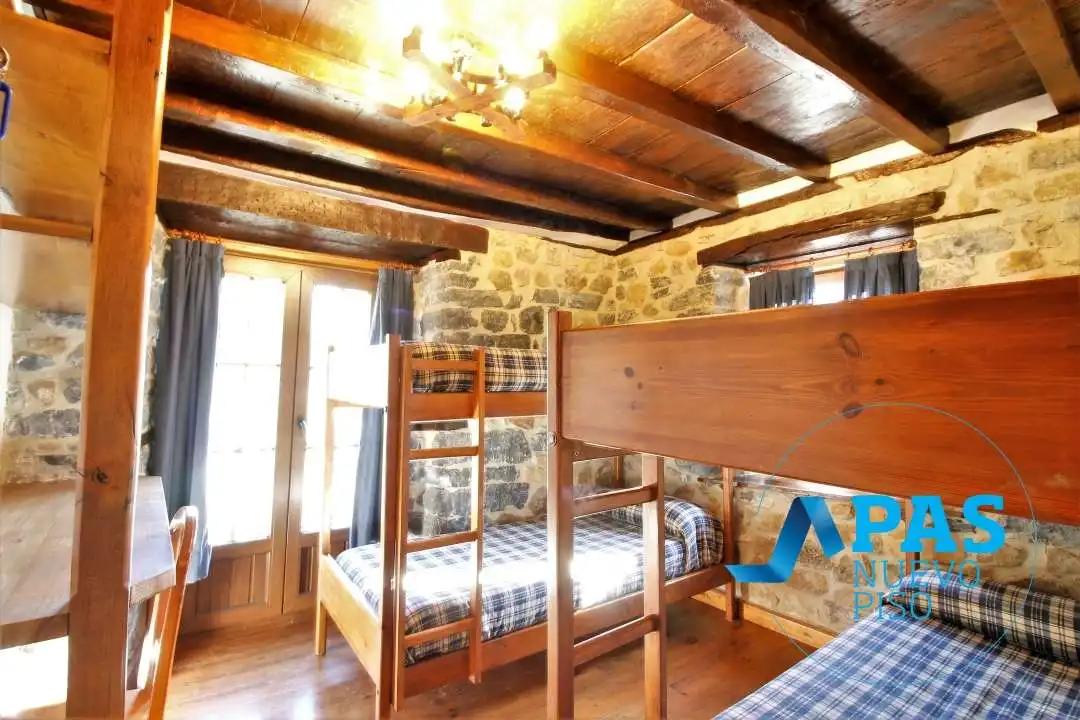 Bedroom of Houses for sale in Camaleño  with Heating, Private garden and Terrace