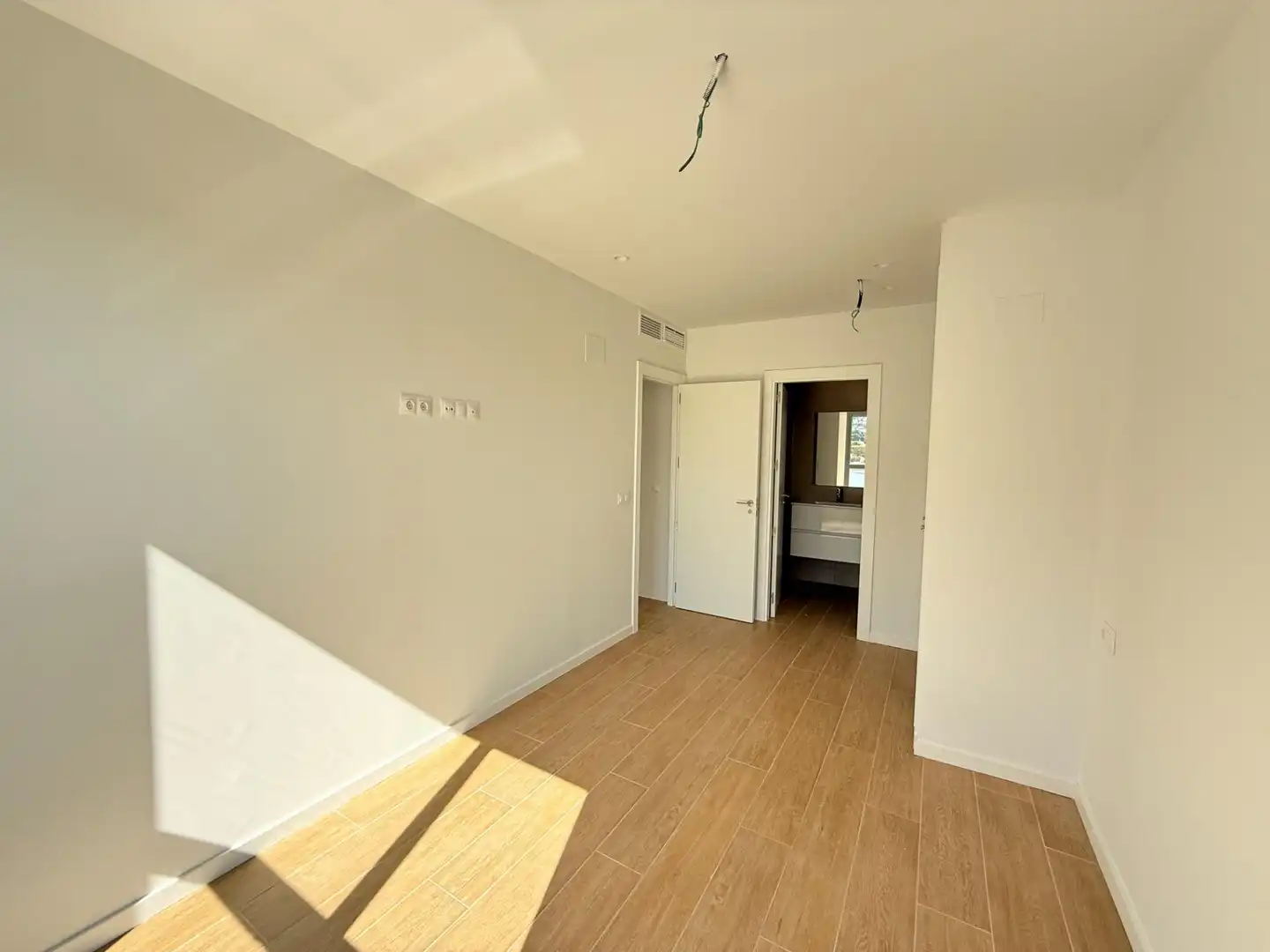 Schlafzimmer von Dachboden zum Verkauf in Dénia mit Klimaanlage, Privatgarten und Terrasse