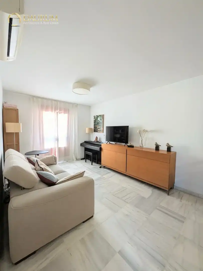 Sala de estar de Piso en venta en Teatinos - Universidad