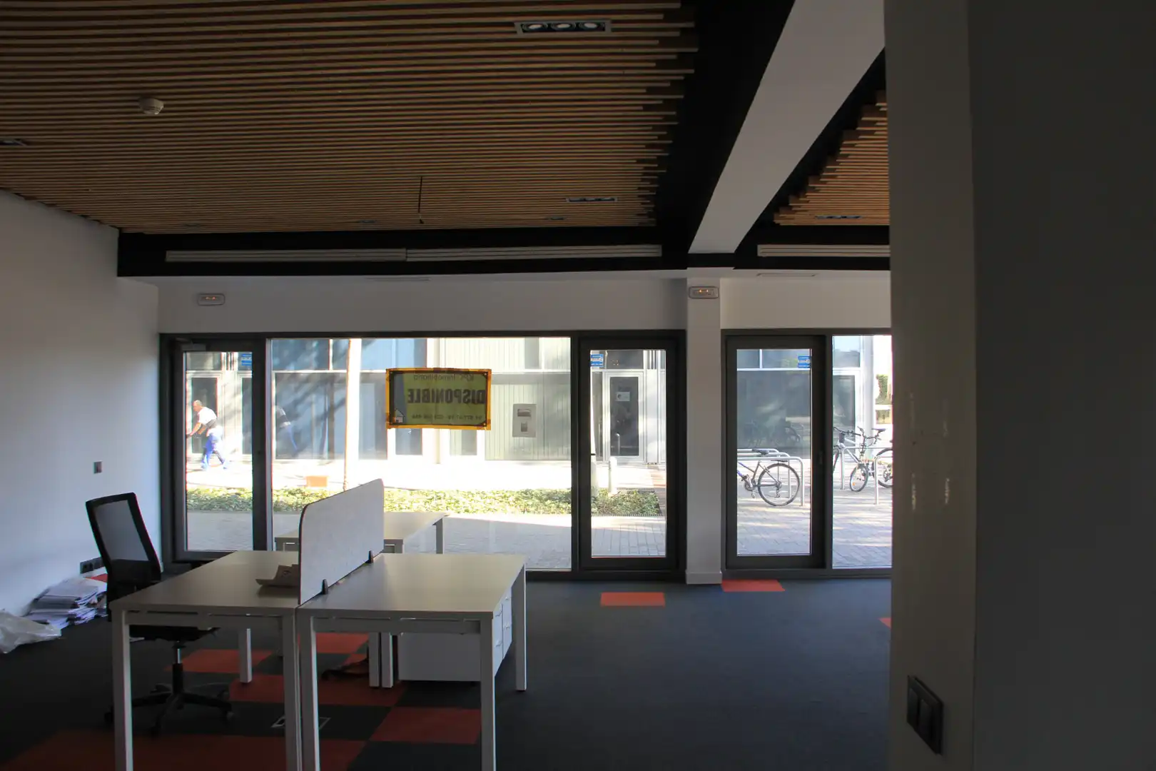 Büro zur Miete in Alcalá de Henares mit Klimaanlage, Heizung und Internet