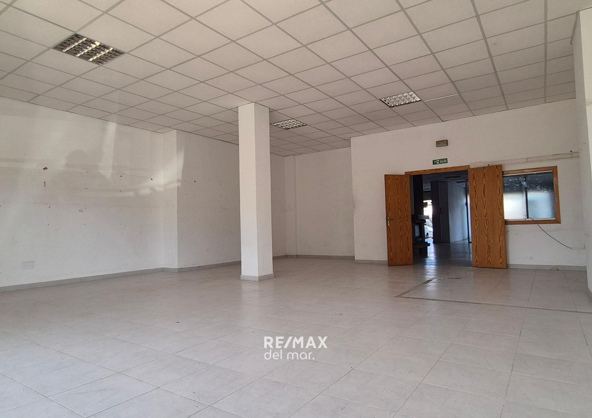 Premises to rent in Marratxí  with Air Conditioner