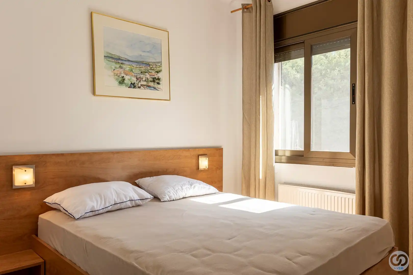Schlafzimmer von Einfamilien-Reihenhaus zum Verkauf in Roses mit Klimaanlage, Heizung und Schwimmbad