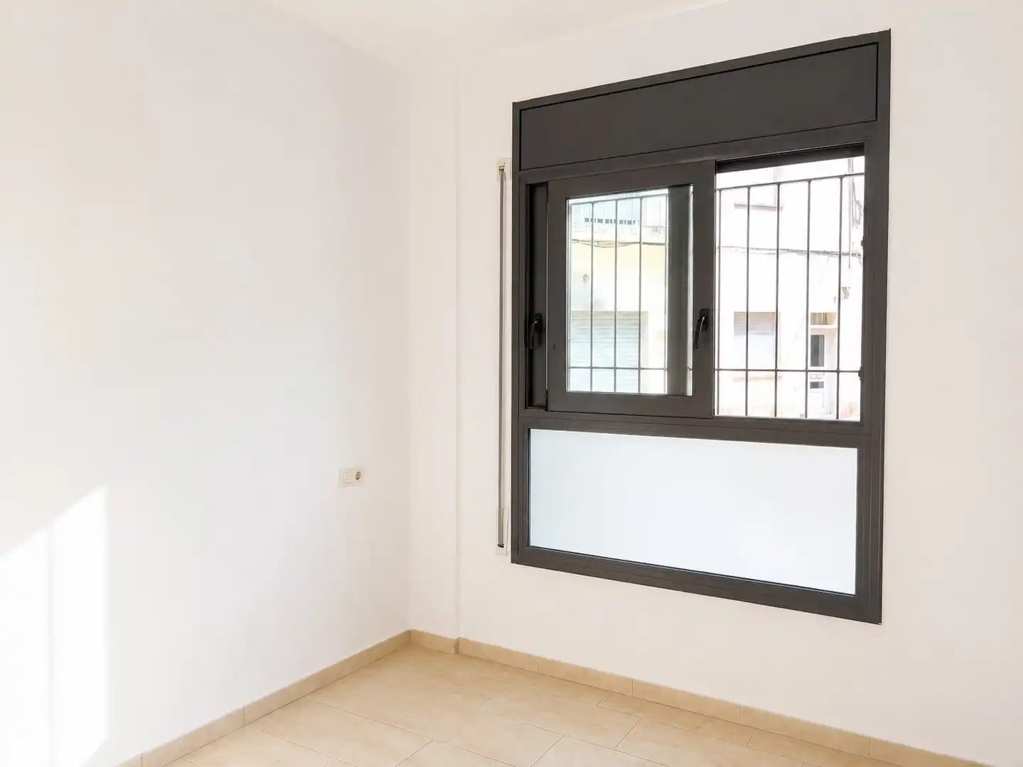 Planta baja en venta en Sant Feliu de Guíxols con Calefacción y Terraza