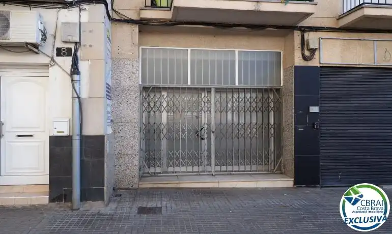 Locale commerciale in vendita a Calle Doctor Alexander Fleming 2 pb 2
