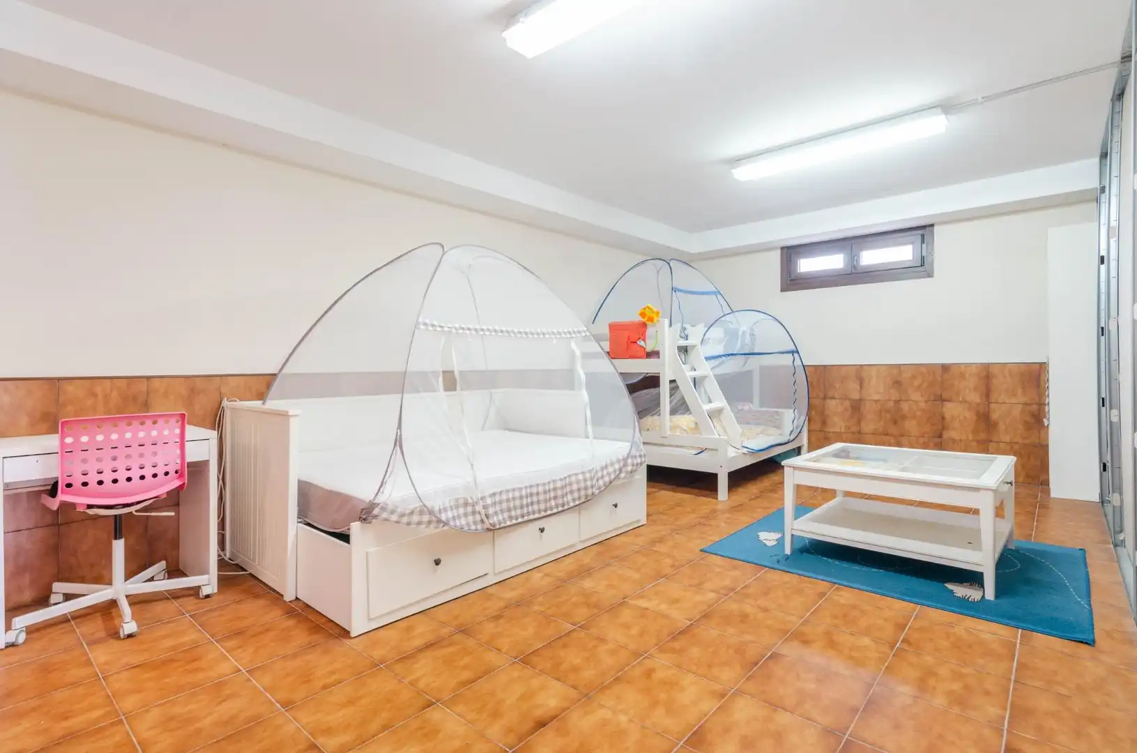Habitación de Casa o chalet en venta en Santo Adriano con Calefacción, Piscina y Alarma