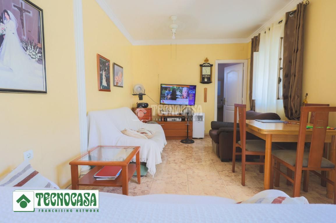 Dormitori de Casa o xalet en venda en Adra