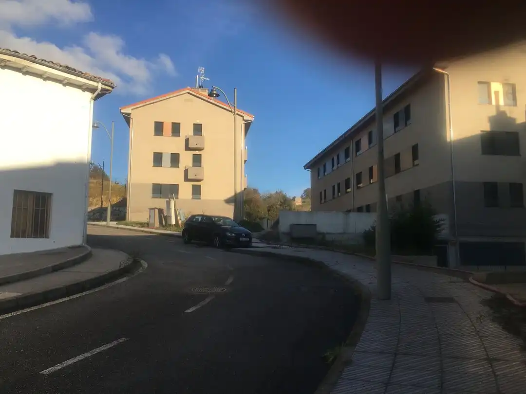 Vista exterior de Edificio en venta en Siero