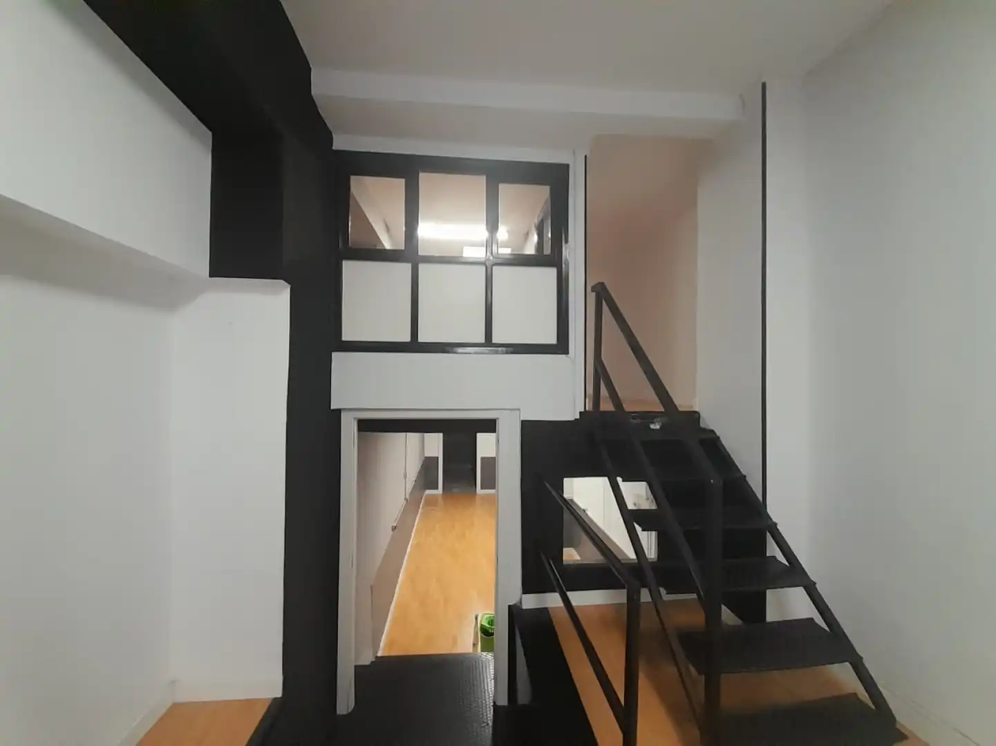 Gewerbefläche zur Miete in Gijón - CIENFUEGOS