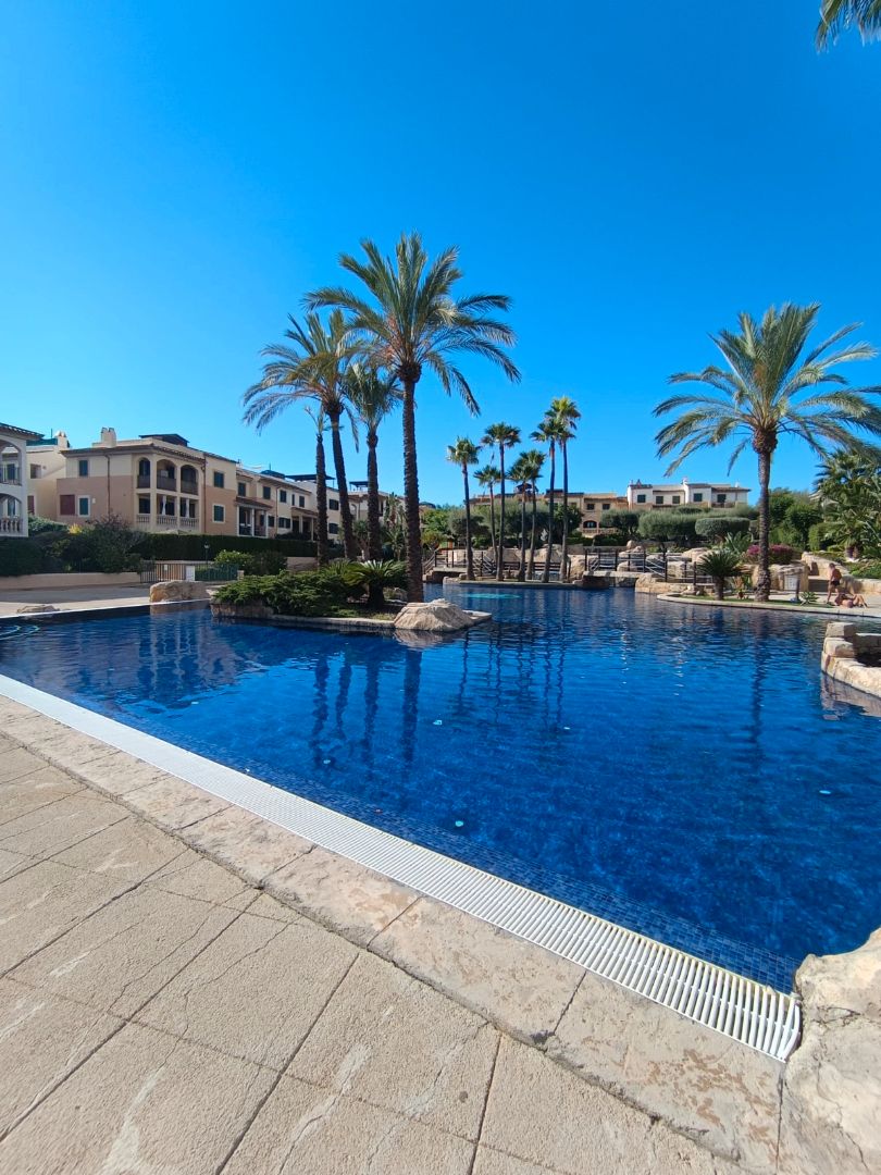 Piscina de Dúplex en venta en Marratxí con Calefacción, Terraza y Horno