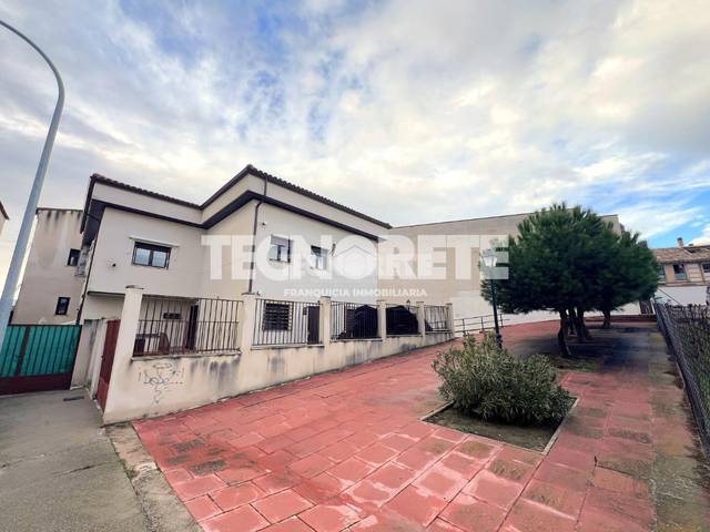 Piso en Venta en Calle Rincón del Sauce en Cobisa