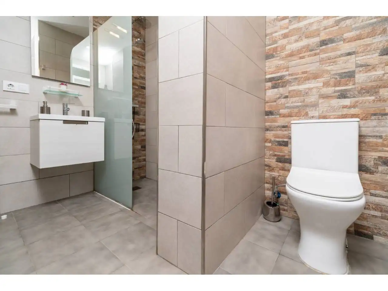 Baño de Casa o chalet en venta en Chiclana de la Frontera con Aire acondicionado, Jardín privado y Terraza