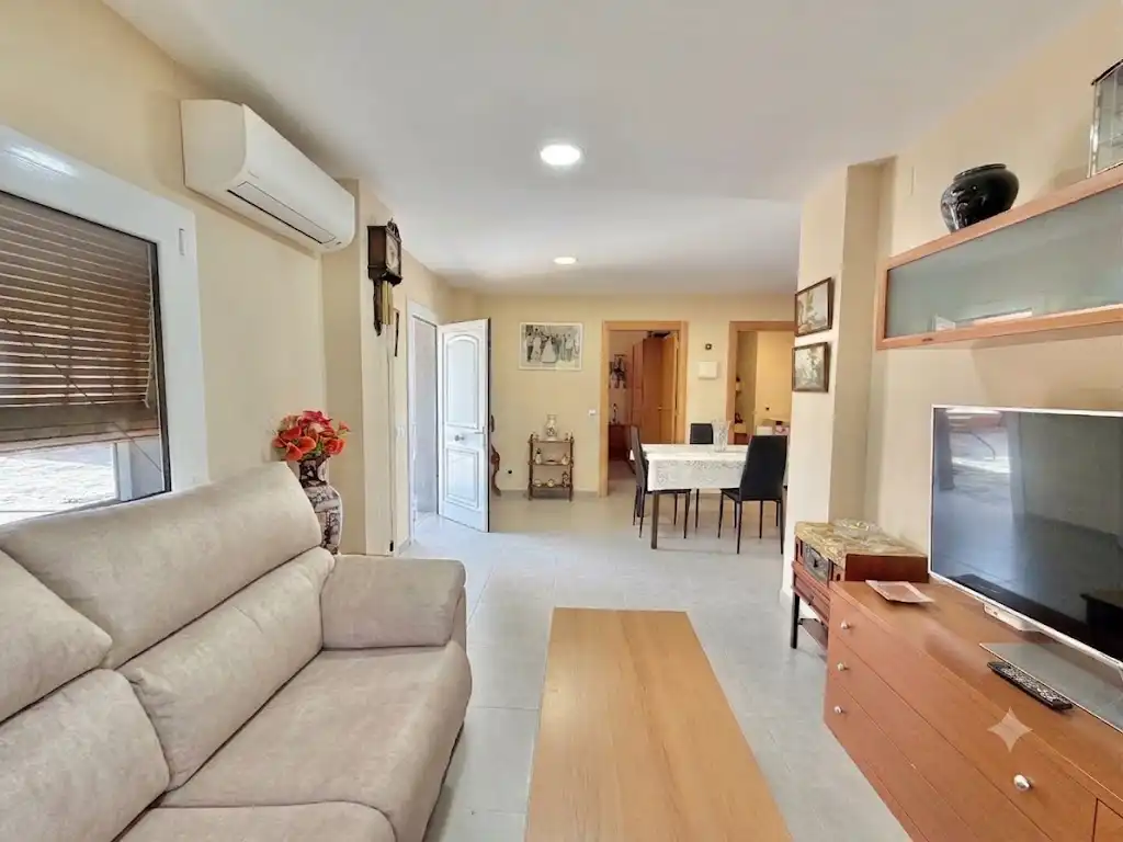 Sala d'estar de Casa o xalet en venda en Olesa de Bonesvalls amb Calefacció, Jardí privat i Terrassa