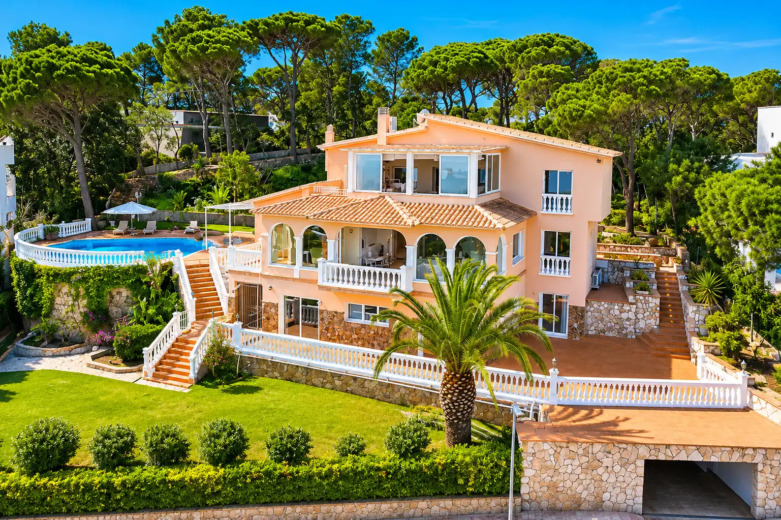 Außenansicht von Haus oder Chalet zum Verkauf in Calonge i Sant Antoni mit Heizung, Privatgarten und Terrasse