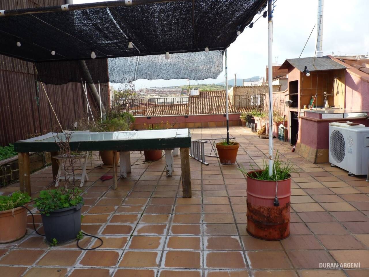 Terrassa de Casa adosada en venda en Terrassa amb Calefacció, Jardí privat i Parquet