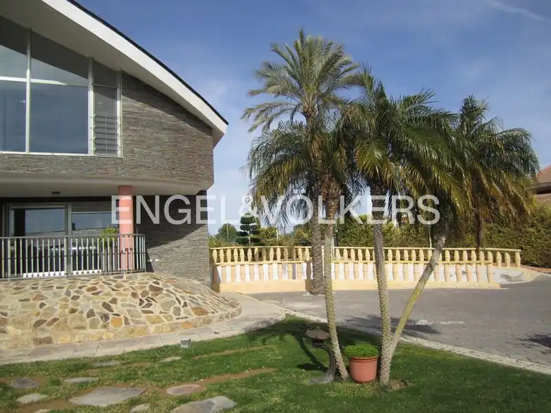 Vista exterior de Finca rústica en venta en Los Montesinos con Aire acondicionado, Calefacción y Jardín privado