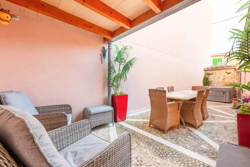 Terrace of Country homes for sale in Calvià  with Air Conditioner, Heating and Terrace