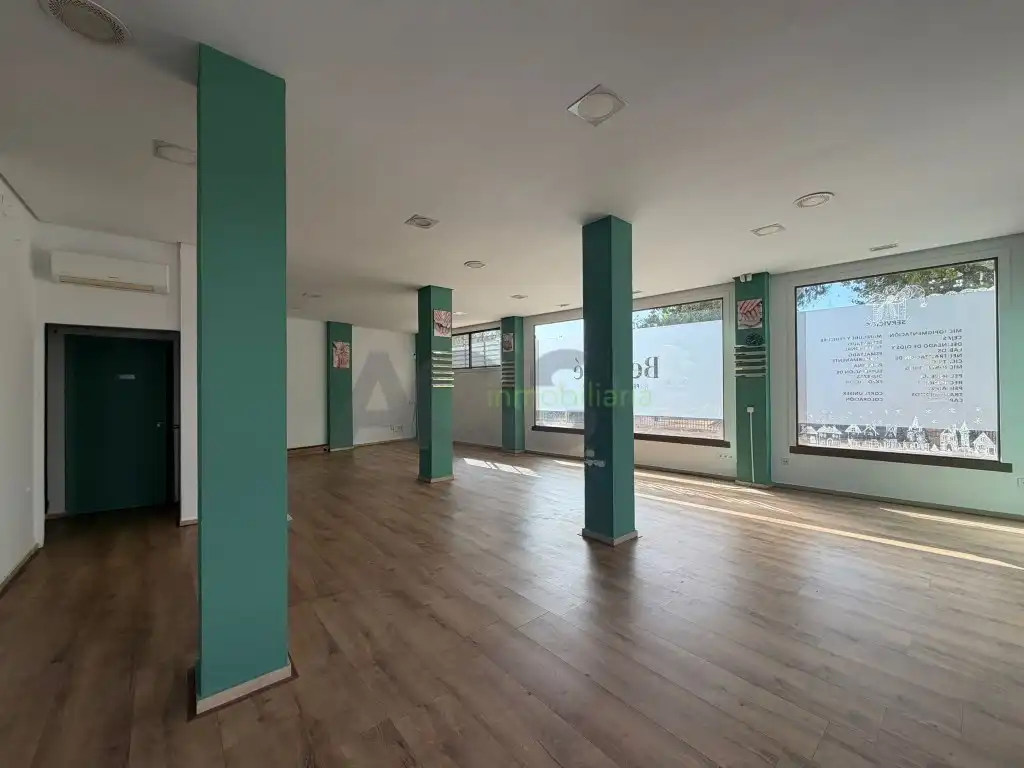 Commercial properties for rent in L'Alcúdia  with Air Conditioner