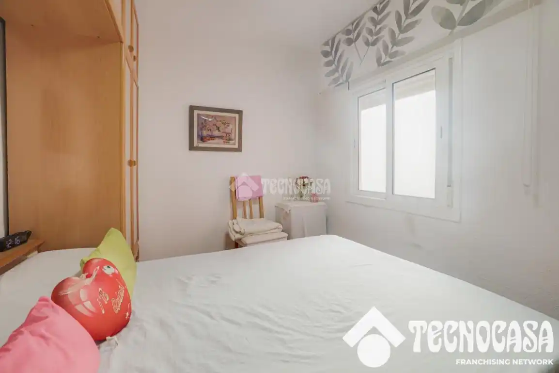 Bedroom of Flat for sale in Santa Coloma de Gramenet  with Air Conditioner and Furnished
