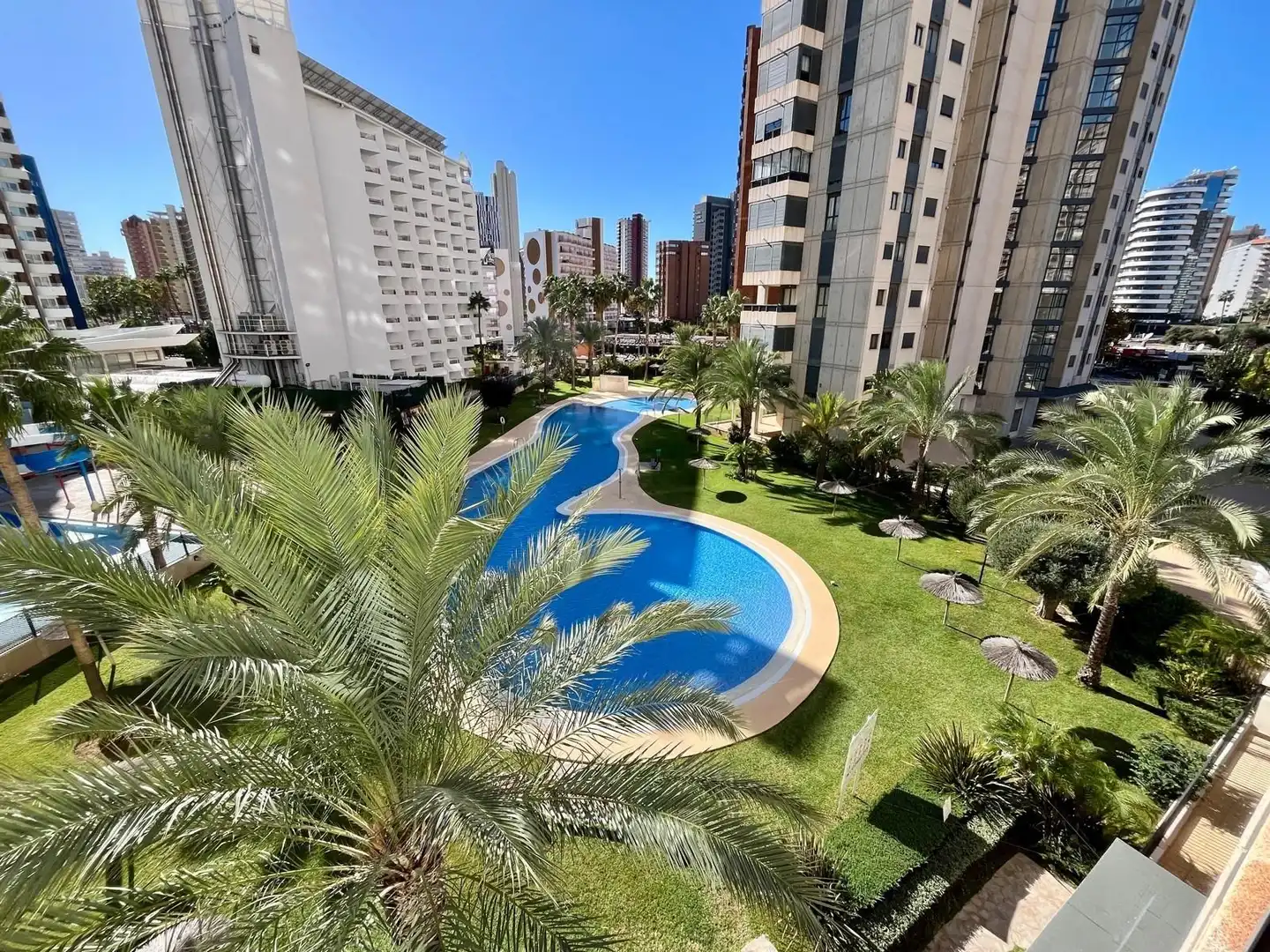 Appartement compact avec piscine à vendre à Avenida del Derramador, imagen 7