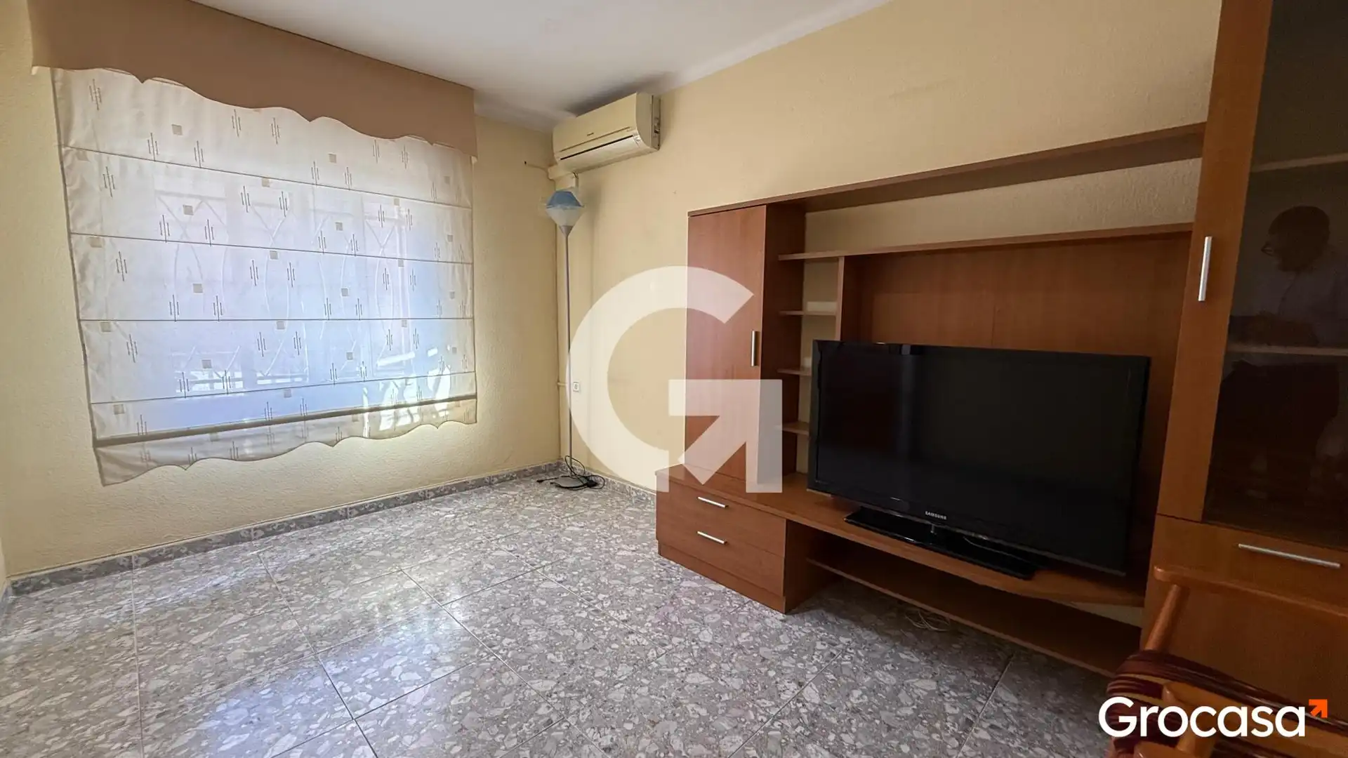 Living room of Flat for sale in Mataró  with Air Conditioner, Terrace and Oven