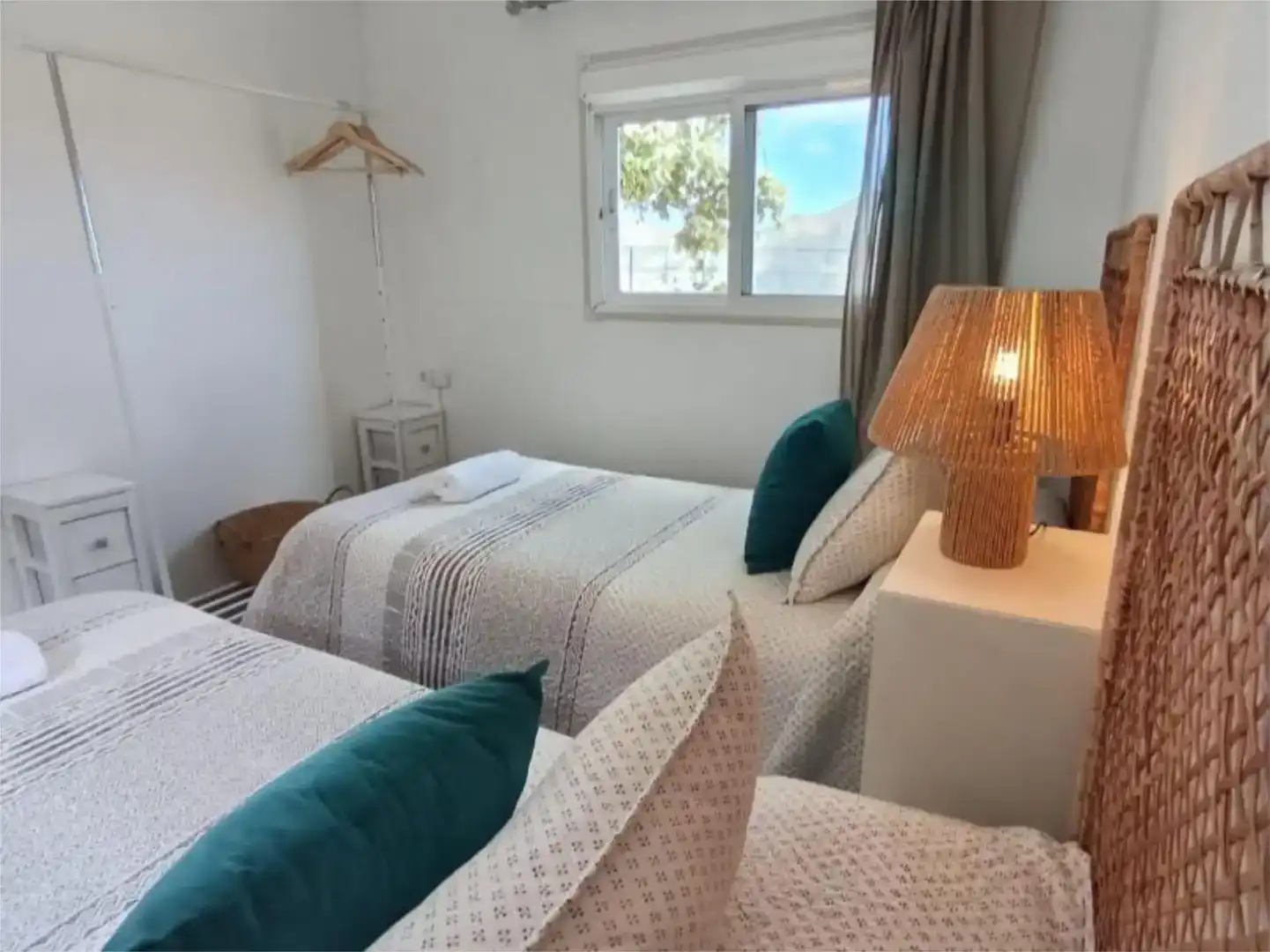 Bedroom of Flat for rent in Arona  with Air Conditioner, Private garden and Parquet flooring